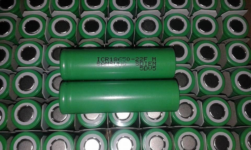 BATERAI LION 3,7 VOLT TIPE 18650 ORIGINAL SAMSUNG ICR18650-22FM 2250mAh NON PROTECTED