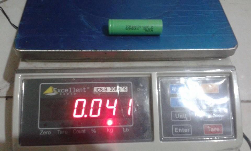 BATERAI LION 3,7 VOLT TIPE 18650 ORIGINAL SAMSUNG ICR18650-22FM 2250mAh NON PROTECTED