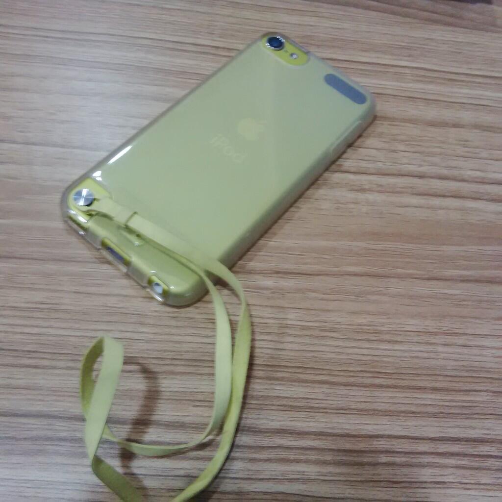 iPOD TOUCH 5th GEN YELLOW 32gb (BARU PAKAI 4 BULAN)