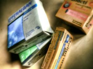 Mengkonsumsi obat dengan bijaksana untuk kurangi sampah berbahaya