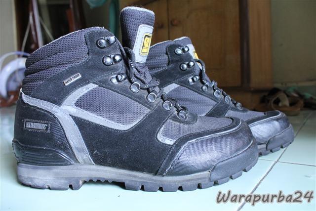 SEPATU OUTDOOR G.T.HAWKINS (GT-9671), Solo