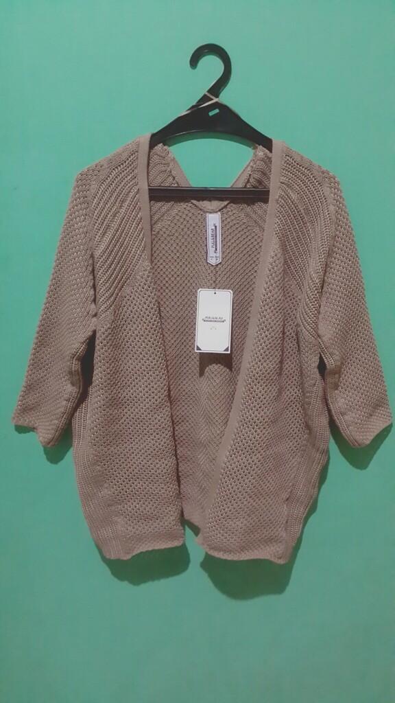 WTS Cardigan Pull And Bear BNWT