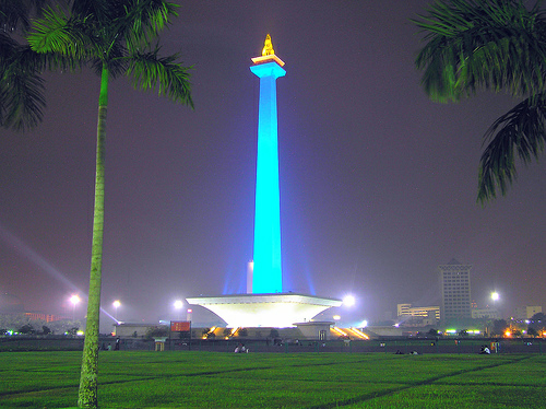 Jajan di Monas Denda Rp 20 Juta !!!