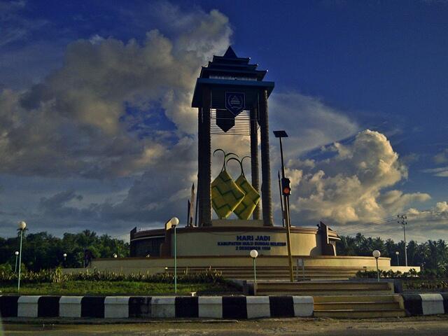 TUGU KEBANGGAAN SEMUA PROVINSI DI KALIMANTAN SELATAN