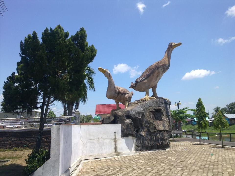 TUGU KEBANGGAAN SEMUA PROVINSI DI KALIMANTAN SELATAN