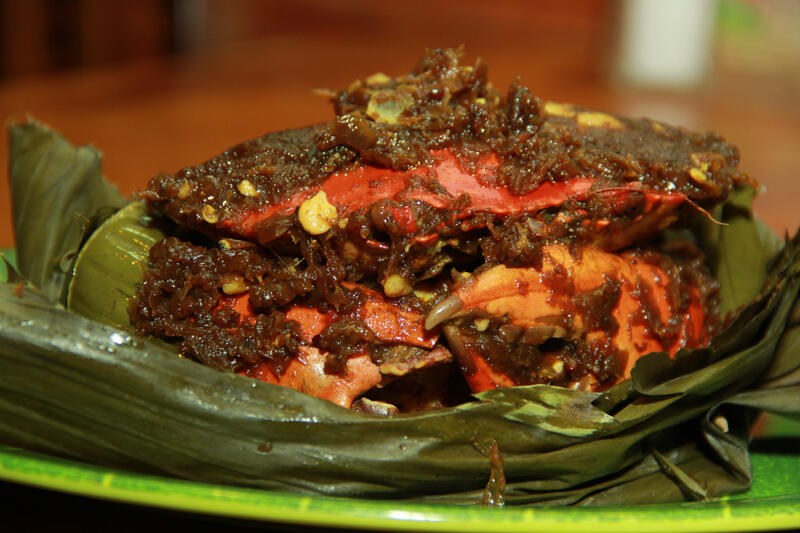 Nikmatnya Mencicipi Ragam Olahan Kepiting di Resto Daun Jembo