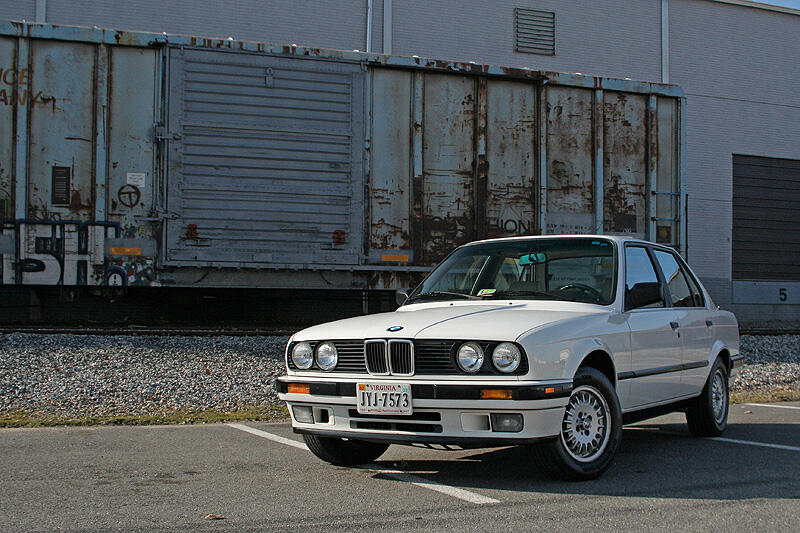 BMW E30 318i (M40) Salah Satu Model Terawet Dari Pabrikan Mobil BMW