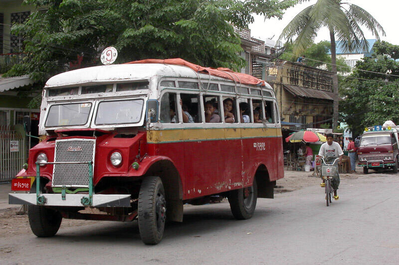 Realitas Lalu Lintas di Burma (Myanmar) yang Mengejutkan