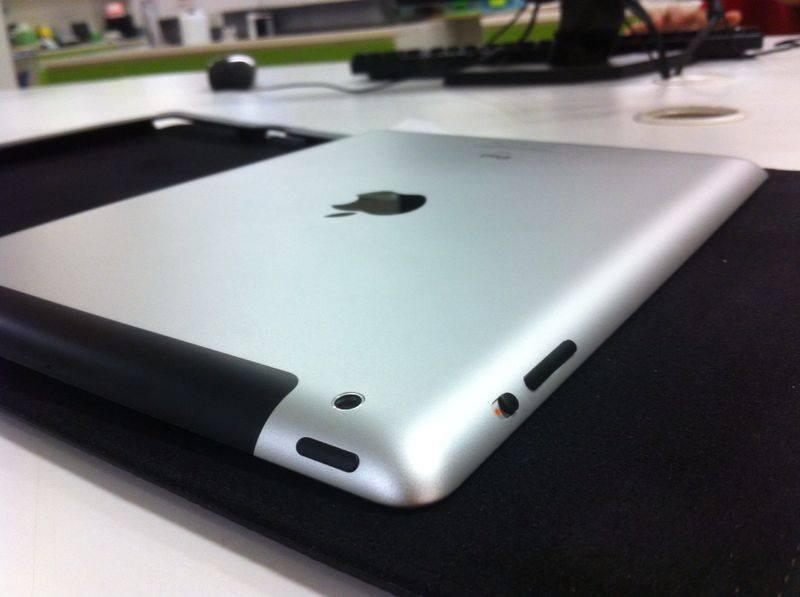WTS IPAD 2 64 GB 3G/WIFI MULUS ABIS