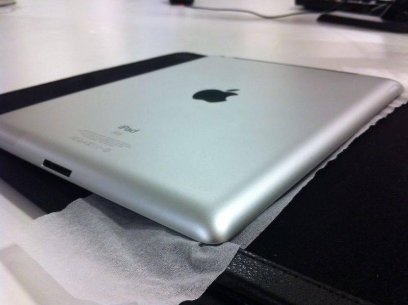 WTS IPAD 2 64 GB 3G/WIFI MULUS ABIS