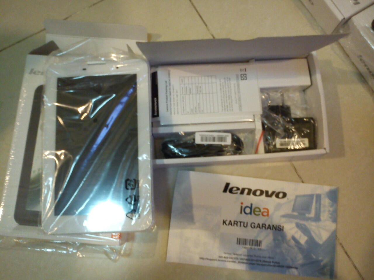 dijual tablet lenovo a3000 baru warna putih barang baru dan garansi