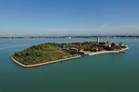 Italia Jual Pulau Hantu