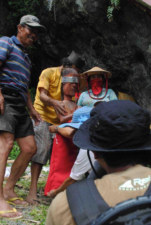 [Share] Ritual Ma' Nenek 2013 - Toraja