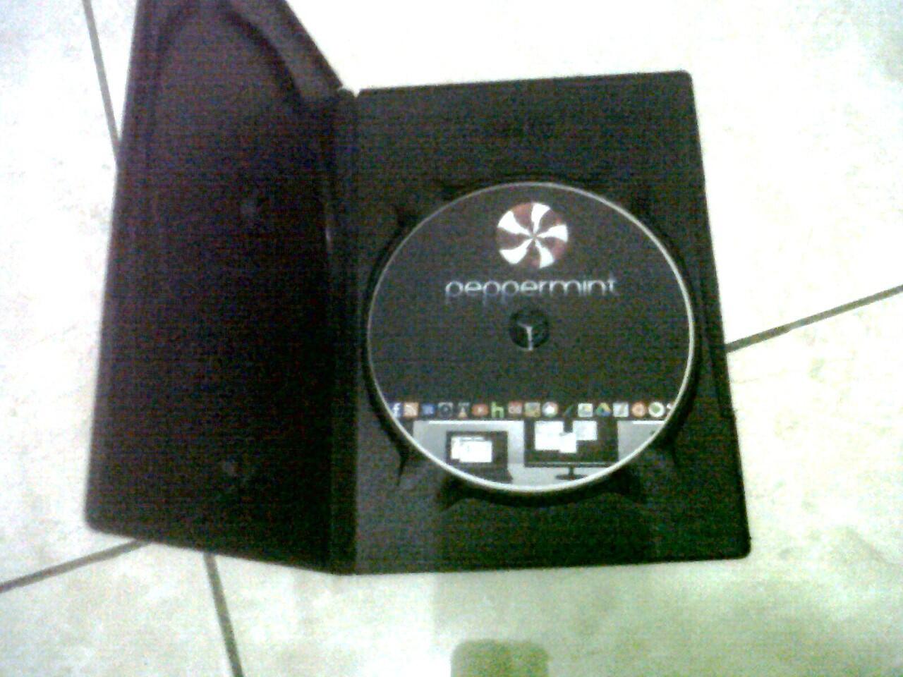 CD/DVD LINUX ( MURAH gan/sis.... ^_^ )