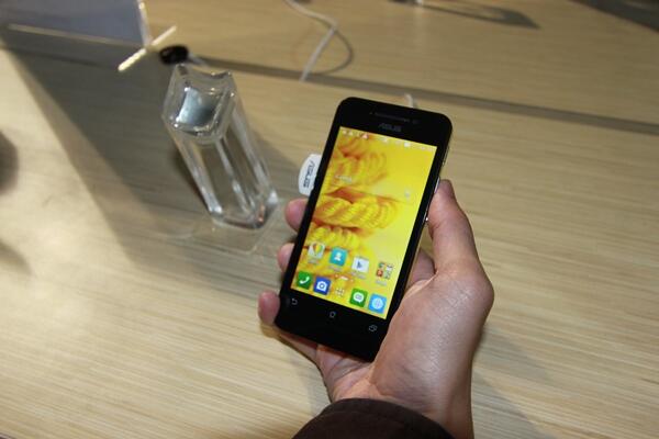 &#91;REVIEW&#93; ASUS ZenFone Smartphone Kualitas Premium Harga Merakyat