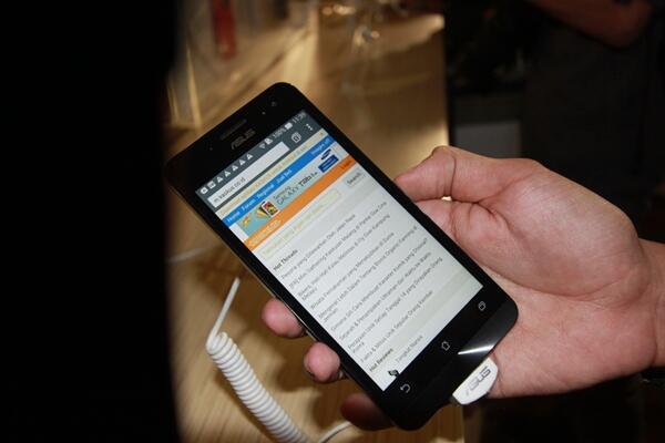 &#91;REVIEW&#93; ASUS ZenFone Smartphone Kualitas Premium Harga Merakyat