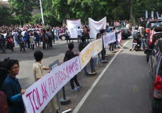 Ini Alasan Mahasiswa ITB Tolak Jokowi Masuk Kampus