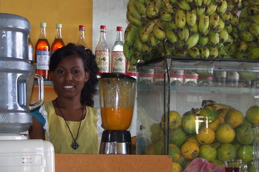 Dibutuhkan PELAYAN STAND JUICE