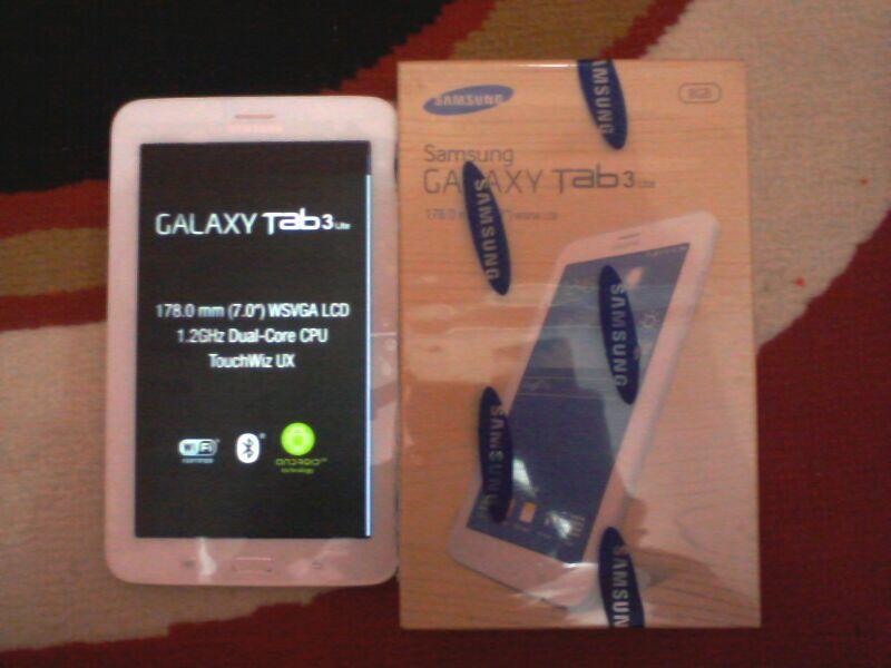 Galaxy Tab 3 (7.0) 3G+WiFi 16GB - White istemewa garansi panjang