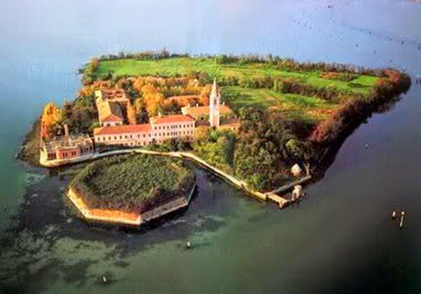 Poveglia : Pulau Paling Berhantu di Dunia Kini Dijual. Agan Mau Beli?