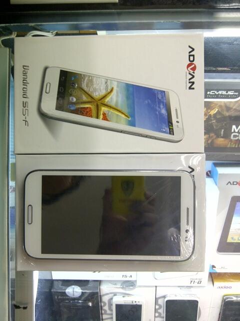 READY ADVAN S5F Warna Hitam & Putih, Kondisi 100% Baru, Garansi Resmi 1 Tahun