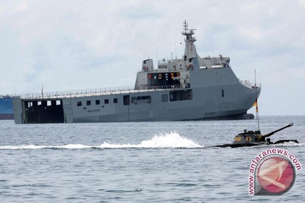 &#91;WPNS&#93; KRI Banjarmasin tiba di Qingdao