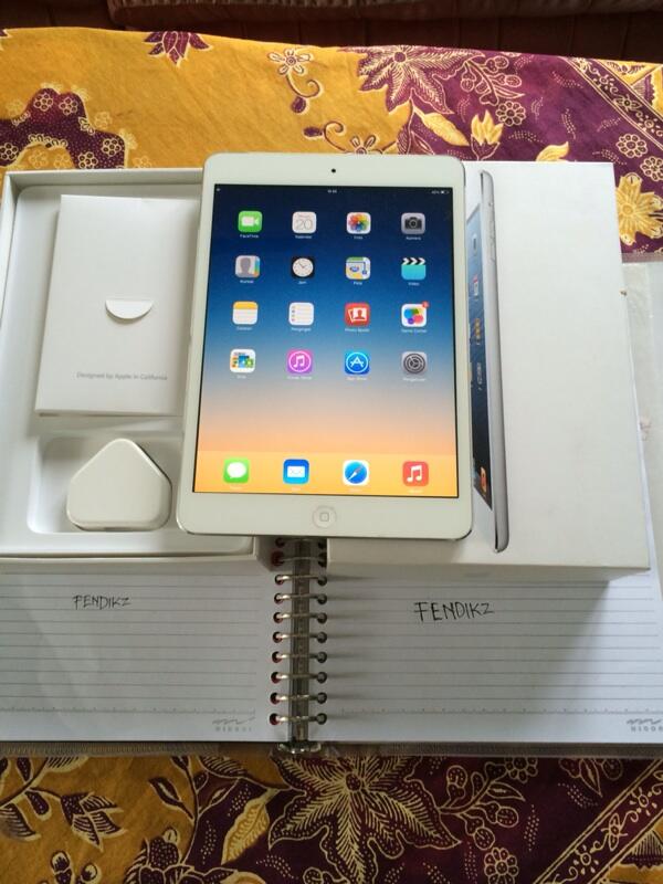 Ipad mini 16gb 3g+wifi mulus murah no batangan