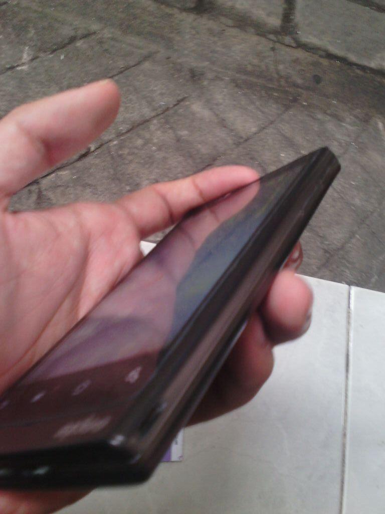 JUAL CEPAT android MURAH AXIOO VIGO 410 Surabaya SBY