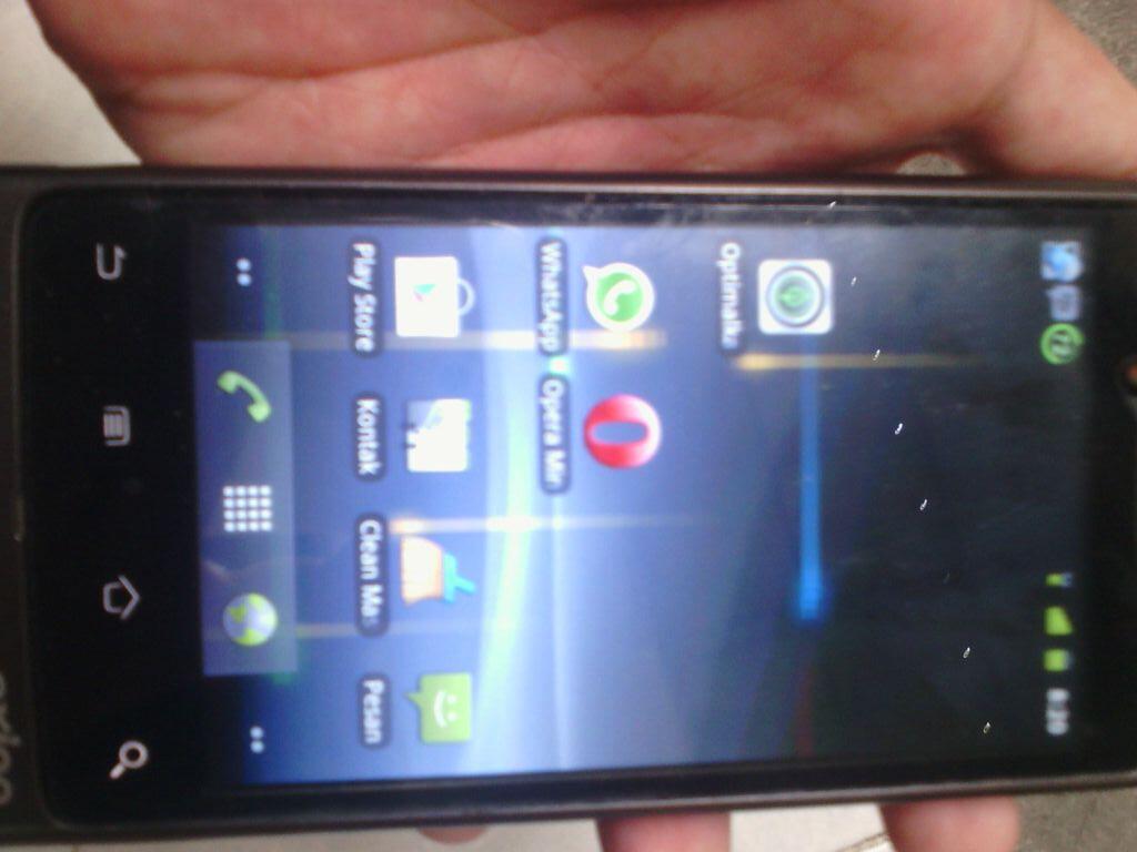 JUAL CEPAT android MURAH AXIOO VIGO 410 Surabaya SBY