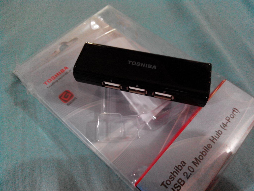 Usb Hub 4 Port 2.0 Toshiba 2nd Semarang