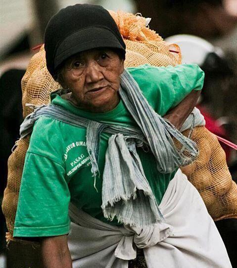 Inspirasi Kartini : Buruh Gendong