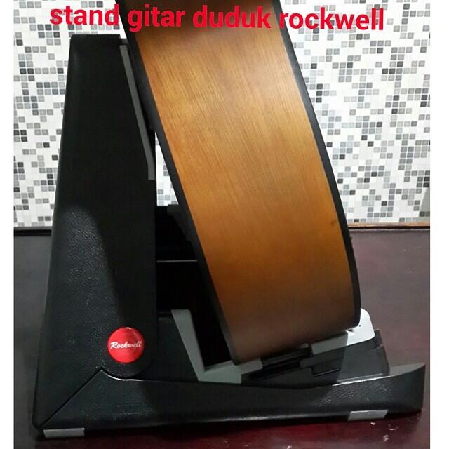 Jual stand gitar duduk merk rockwell bisa dilipat dan praktis. harga murah