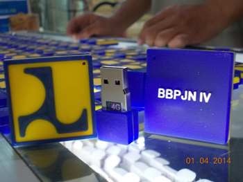 souvenir mewah murah meriah unik keren lucu bisa custome