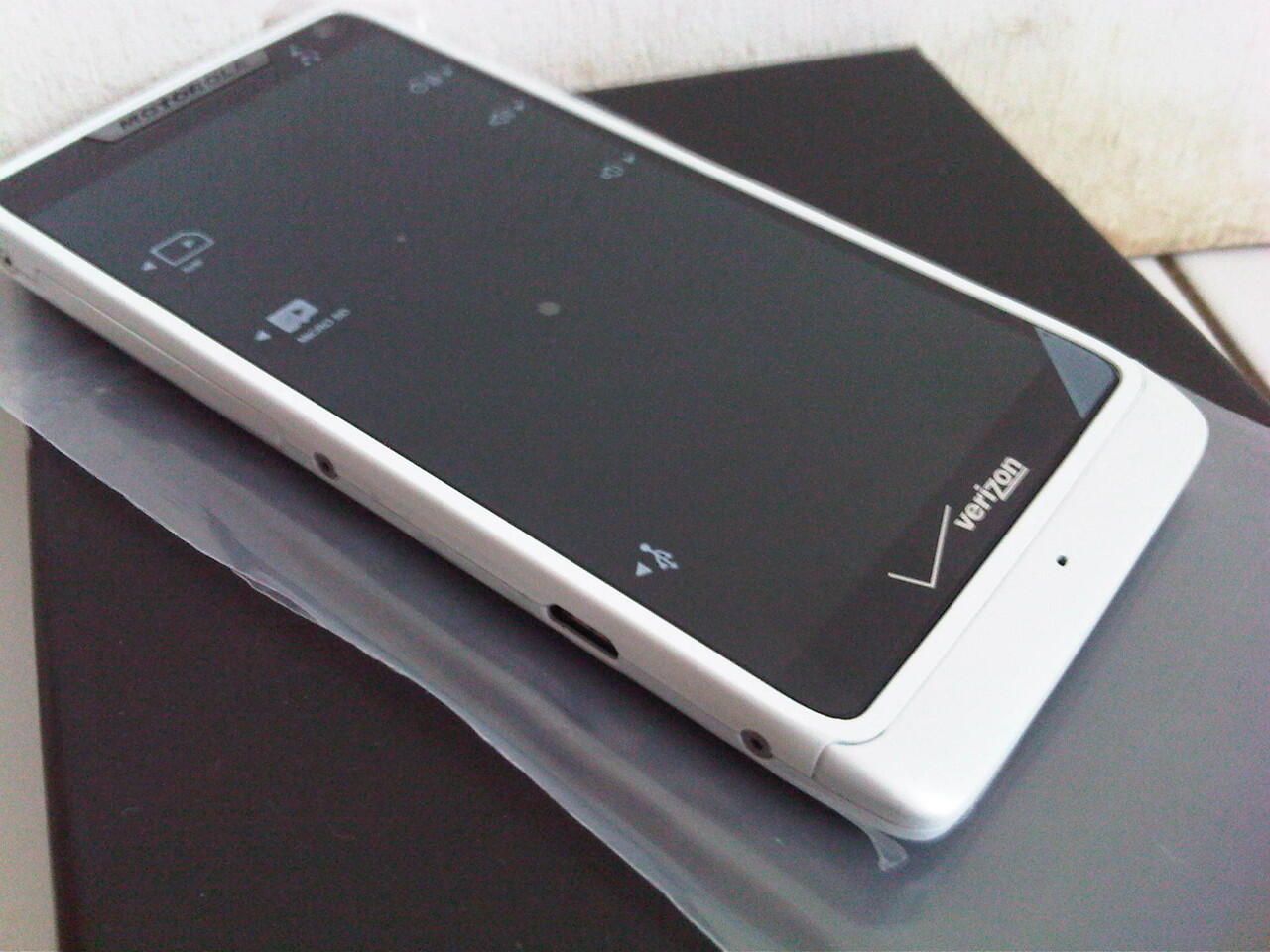 Android Motorola MOTO RAZR M XT907 VERIZON ExUs Gsm-Cdma ruim Mulus ajib Fullset