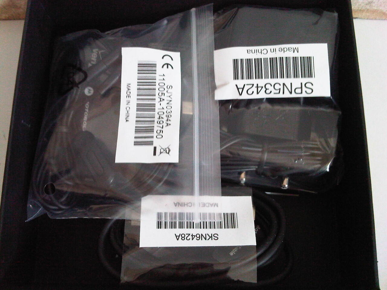 Android Motorola MOTO RAZR M XT907 VERIZON ExUs Gsm-Cdma ruim Mulus ajib Fullset