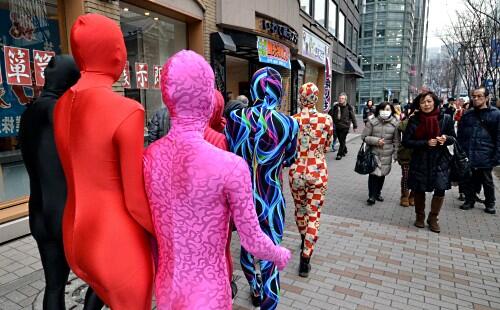 &#91;WOW&#93; Body Suit Spandex ‘ZENTAI’ Menjadi Tren Aneh Terbaru di Jepang