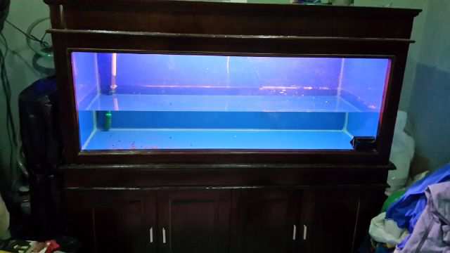 Terjual Aquarium jati ukuran 150x60x60 tebal kaca 12 mili  
