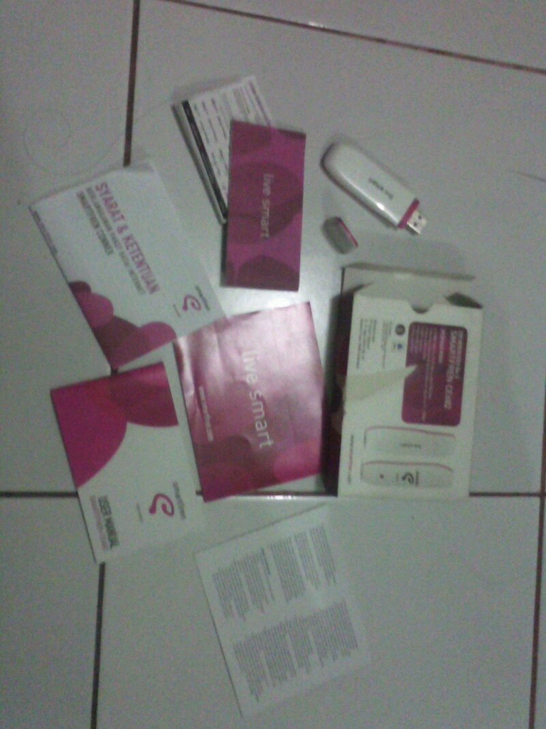 Modem smartfren CE682 mulus banget jarang dipake like new!!Bekasi Timur