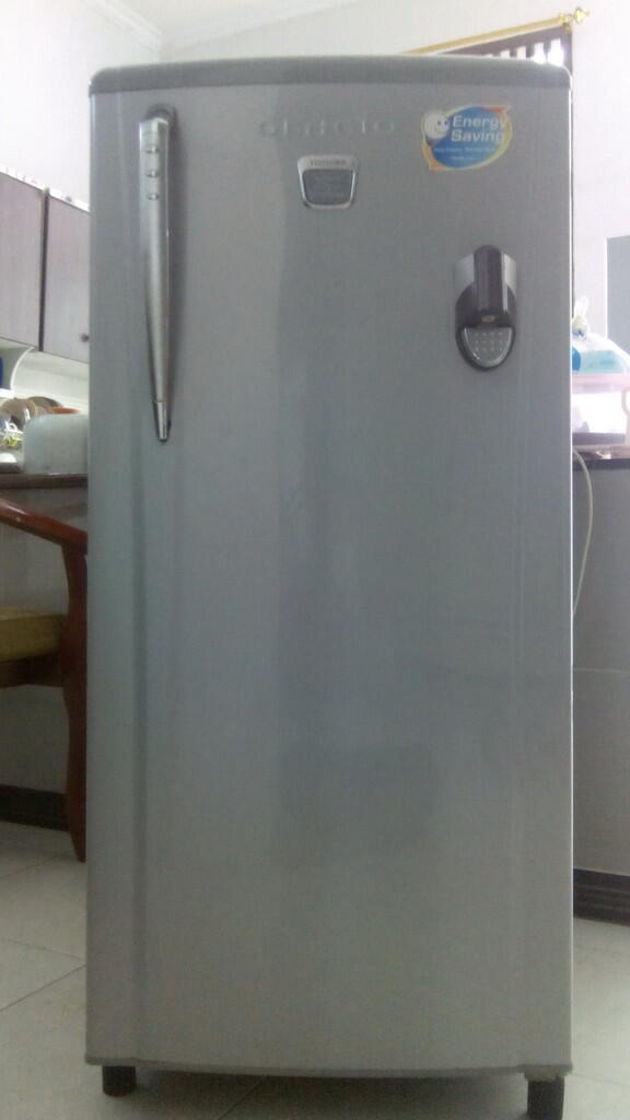 jual lemari es Toshiba Glacio GR 170 Bogor