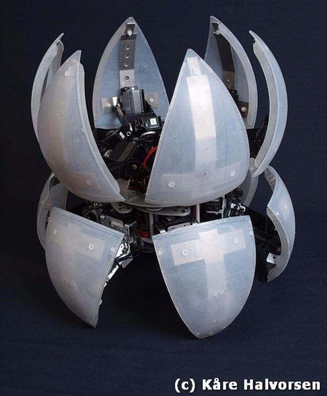 &#91;BUKAN POLITIK&#93; Robot MorpHex MK II, prototype robot Droideka di Star Wars