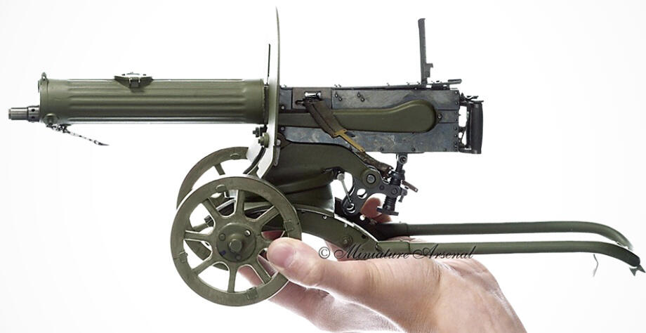 Ayo Melihat koleksi &quot; Miniature Arsenal &quot;, Penghasil miniatur senjata nomer 1 