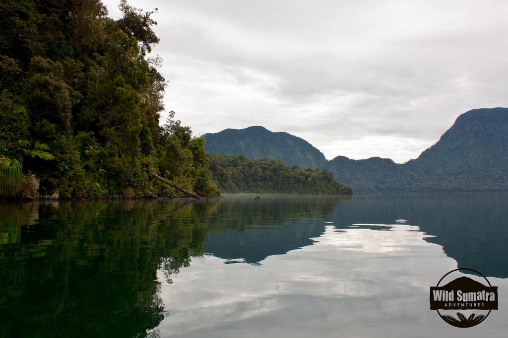 DANAU-DANAU MENAKJUBKAN YANG ADA DI INDONESIA