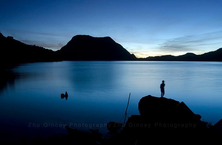 DANAU-DANAU MENAKJUBKAN YANG ADA DI INDONESIA