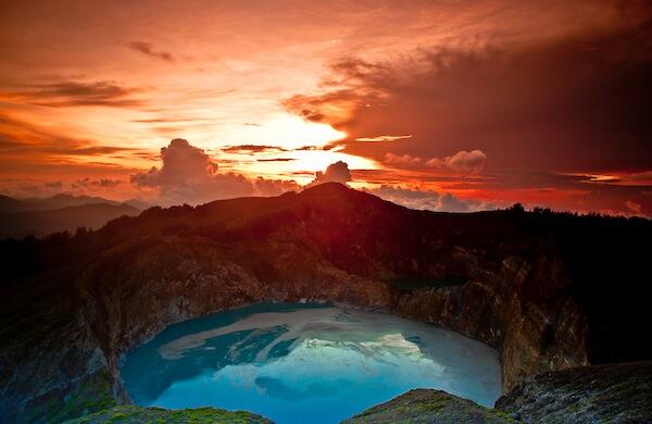 DANAU-DANAU MENAKJUBKAN YANG ADA DI INDONESIA
