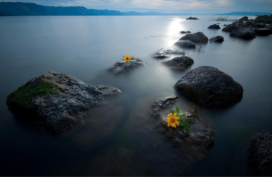 DANAU-DANAU MENAKJUBKAN YANG ADA DI INDONESIA