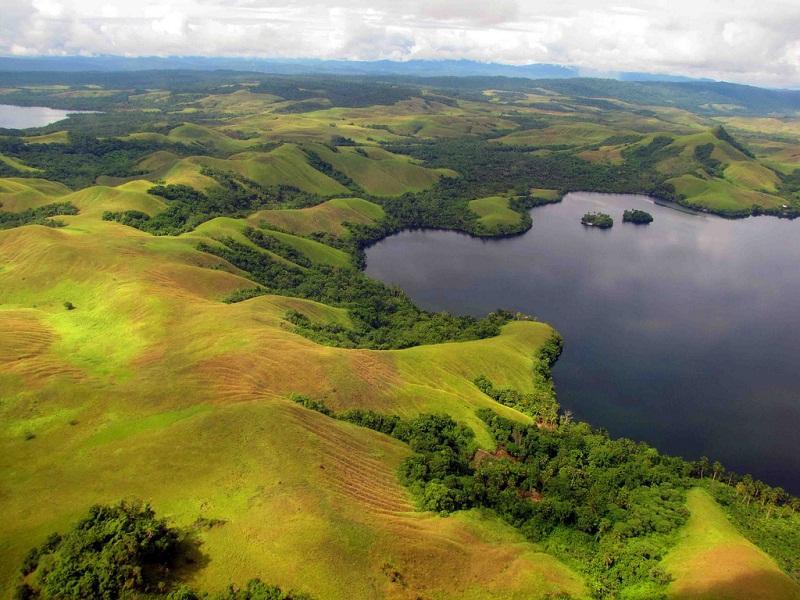 DANAU-DANAU MENAKJUBKAN YANG ADA DI INDONESIA