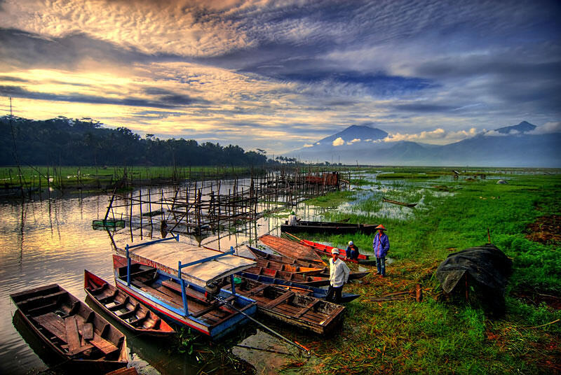 Tempat tujuan yang wajib dikunjungi dari legenda keren di Indonesia