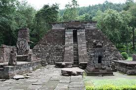 &#91;pic&#93; Tempat tujuan yang wajib dikunjungi dari legenda keren di Indonesia