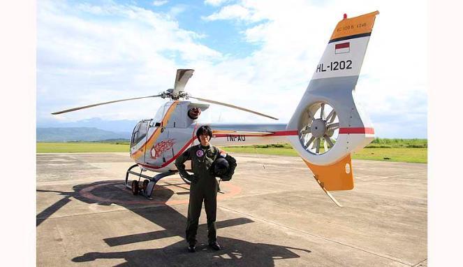 Pilot Helikopter cantik Satu-Satunya yang dimiliki TNI AU 
