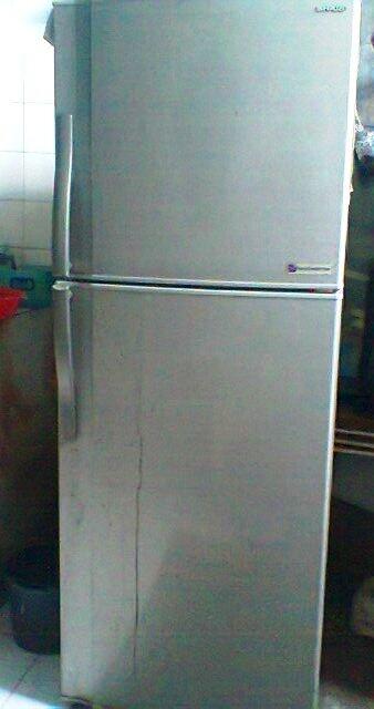 Kulkas ssssSHARPppppp 2 Pintu